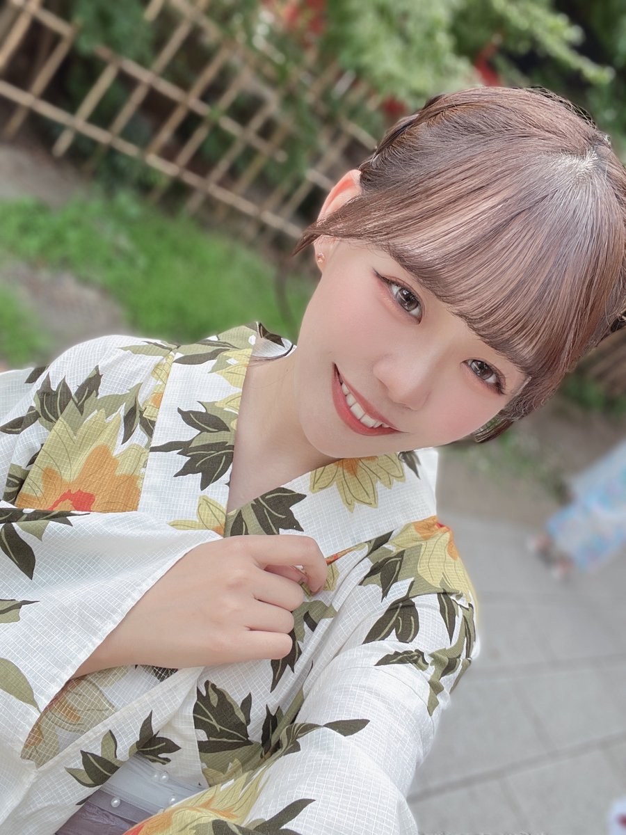 おはよーーんっ！

今日は全公演出演だよう
のぞ民のみんなに会えたらいいなっっ

#かかかぶぶぶききき 
#のぞみ伝言板 

今日の出演メンバー⤵︎ ︎

🎀1公演目 (17:00~)
山本るい,鈴瀬りあ,優月ゆゆ,新道のぞみ
藍原あき,酒北まりこ,夢実もも

🎀2公演目 (19:00~)