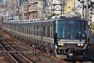 bozu_108's tweet photo. 関西が関東に勝ってるところは？選手権

金賞
日本最強の無料特急、新快速

毎時15分おきに発停車、最高時速130km/h、運行距離最長で敦賀(福井)-播州赤穂(兵庫)の275km https://t.co/GnL7uQLWyk