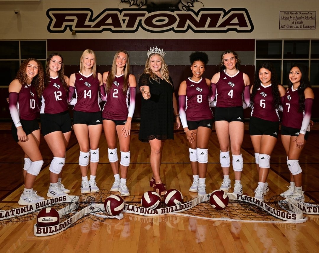 After having to sit out for a few weeks due to injury I was thrilled to take the court with my 🏐 team again and get a hard fought victory over the Halletsville Lady Brahmas.