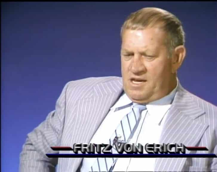 🦇Honky Tonk Girl🦇 (@iqwrestler) on Twitter photo 