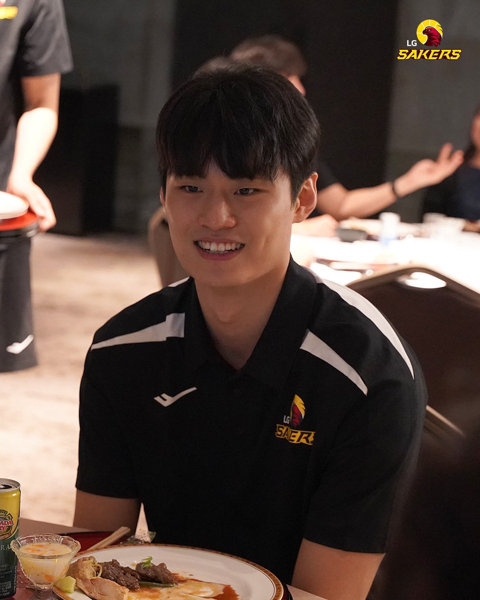 엘지 세이커스 인스타 #유기상

기상아 넌 팀복만 입어도 중간은 간다