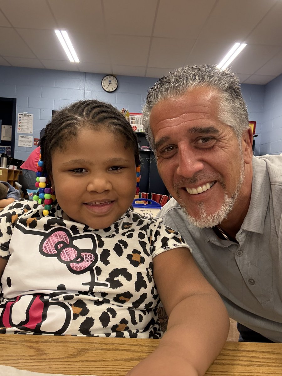 Happy First day of School! Family School 32 is back and we’re sooo happy to welcome EVERYONE back!💛💙 <a href="/FamilySchool321/">Family School 32</a> <a href="/AnibalSolerJr/">Aníbal Soler, Jr.</a> <a href="/RcollinsJudon/">RoseAnne Collins-Judon</a> <a href="/LissetteCC13/">Lissette María-Colón Collins</a> <a href="/YonkersSchools/">Yonkers Public Schools</a> <a href="/yft860/">Yonkers Federation Of Teachers</a> <a href="/YonkersCPTA/">YCPTA</a> <a href="/DrF_Hernandez/">Dr. Frank O. Hernández</a> <a href="/YPSlearning/">Dr. Michelle Yazurlo</a> <a href="/YonkersPD1/">Yonkers Police 1st Pct</a> <a href="/MayorMikeSpano/">Mayor Mike Spano</a>