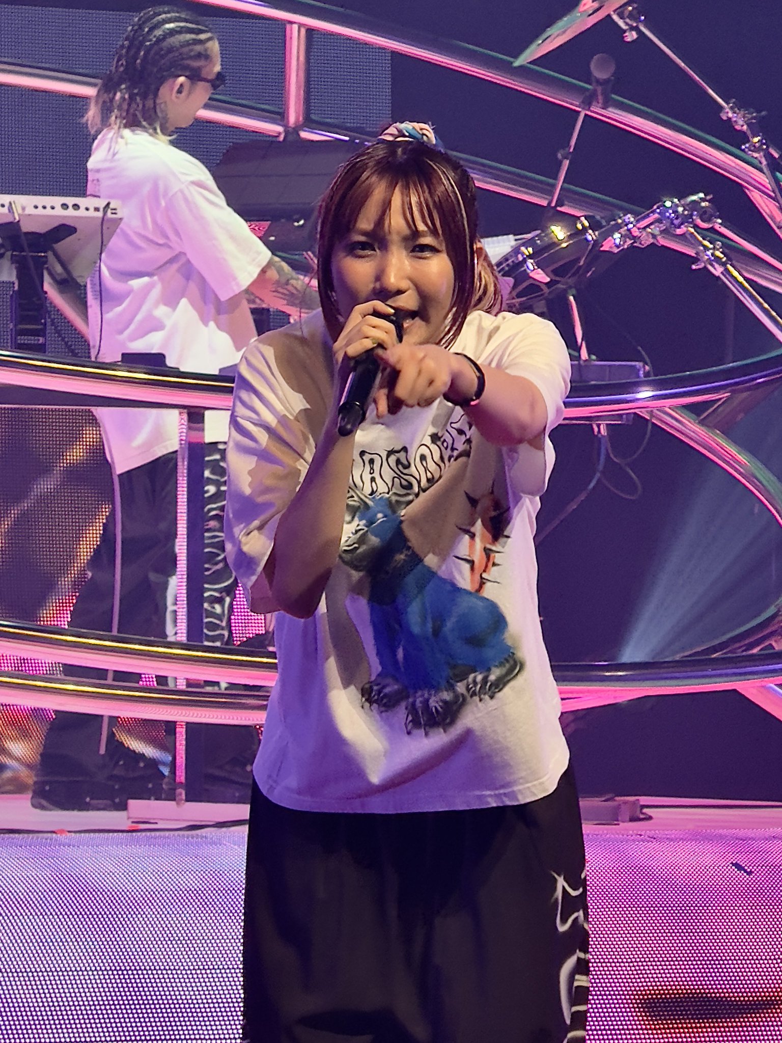 YOASOBI のロンドン公演で、Ikuraちゃんが着ていたTシャツ　現地販売！ YOASOBI のロンドン公演で、Ikuraちゃんが着ていたTシャツ 現地