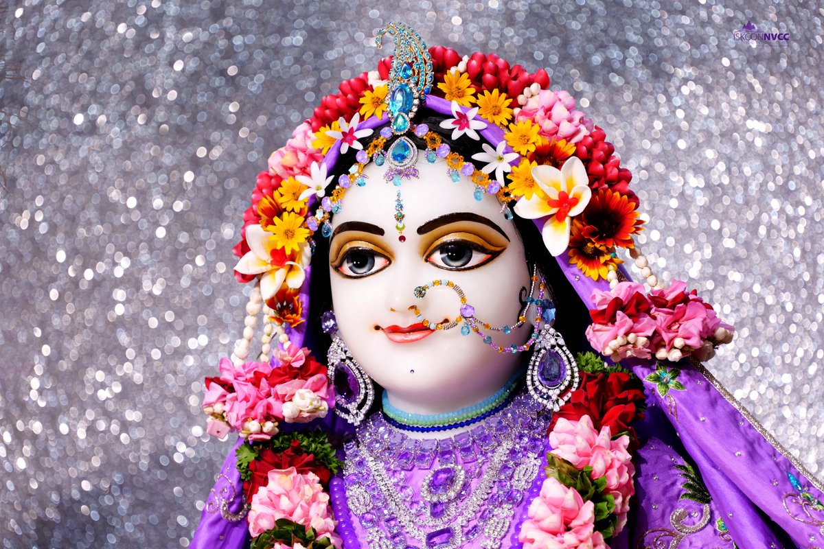 ISKCONPune's tweet photo. 🙏🏽Today's Darshan 📿 🗓04-09-2025🙏
🌷Sri Sri Radhavrindavanchandra🌷
🚩@ISKCONNVCCPune🚩
.
.
#ISKCON #ISKCONNVCC #ISKCONNVCCPune #ISKCONPune
#4thseptember #4thseptember2025 #Thursday #Vrindavan
#Harinaamsankirtan #Radheshyamdas #Radheradhe
#Sankirtan #Kirtan #Mayapur https://t.co/NwdGkKzDUb