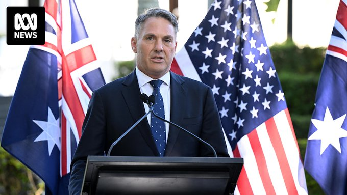 JJKALE2's tweet image. Right now on the Gold Coast, the genocide enabling,   Jewish lobby are scheming up ways to criminalise and silence us.

And this low life, war mongering fckwit masquerading as our Deputy PM @RichardMarlesMP is in there plotting with them.