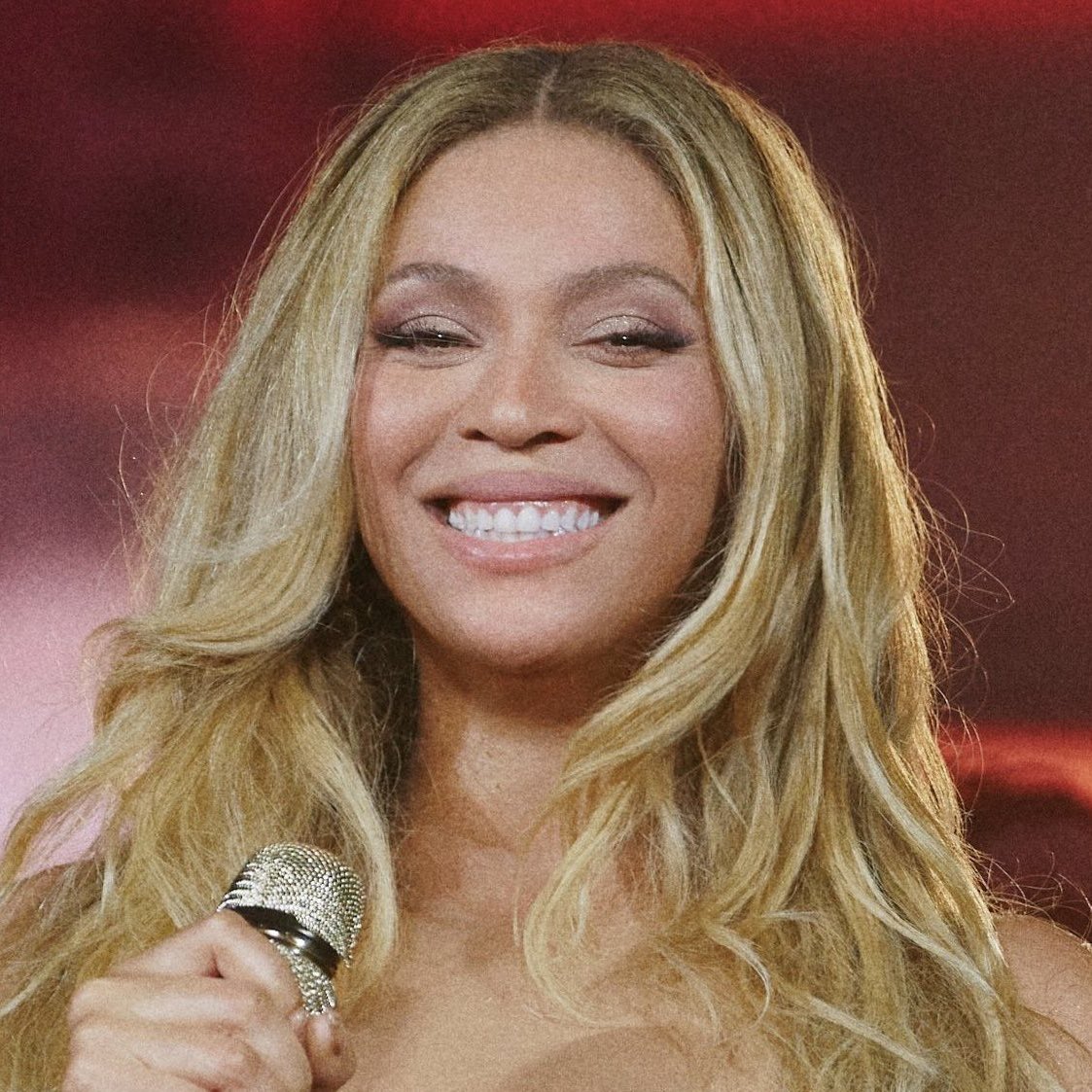 Beyoncé Access tweet media