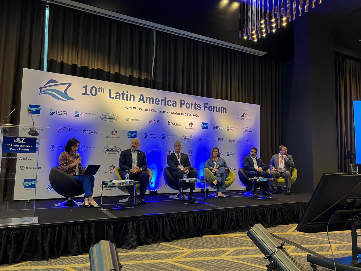 Agradezco al 10th Latin America Ports Forum por su invitación a conversar sobre la Estrategia Logística, la nueva Estrategia y Panamá como pieza 
clave del hub logístico global.
#PANAMA
