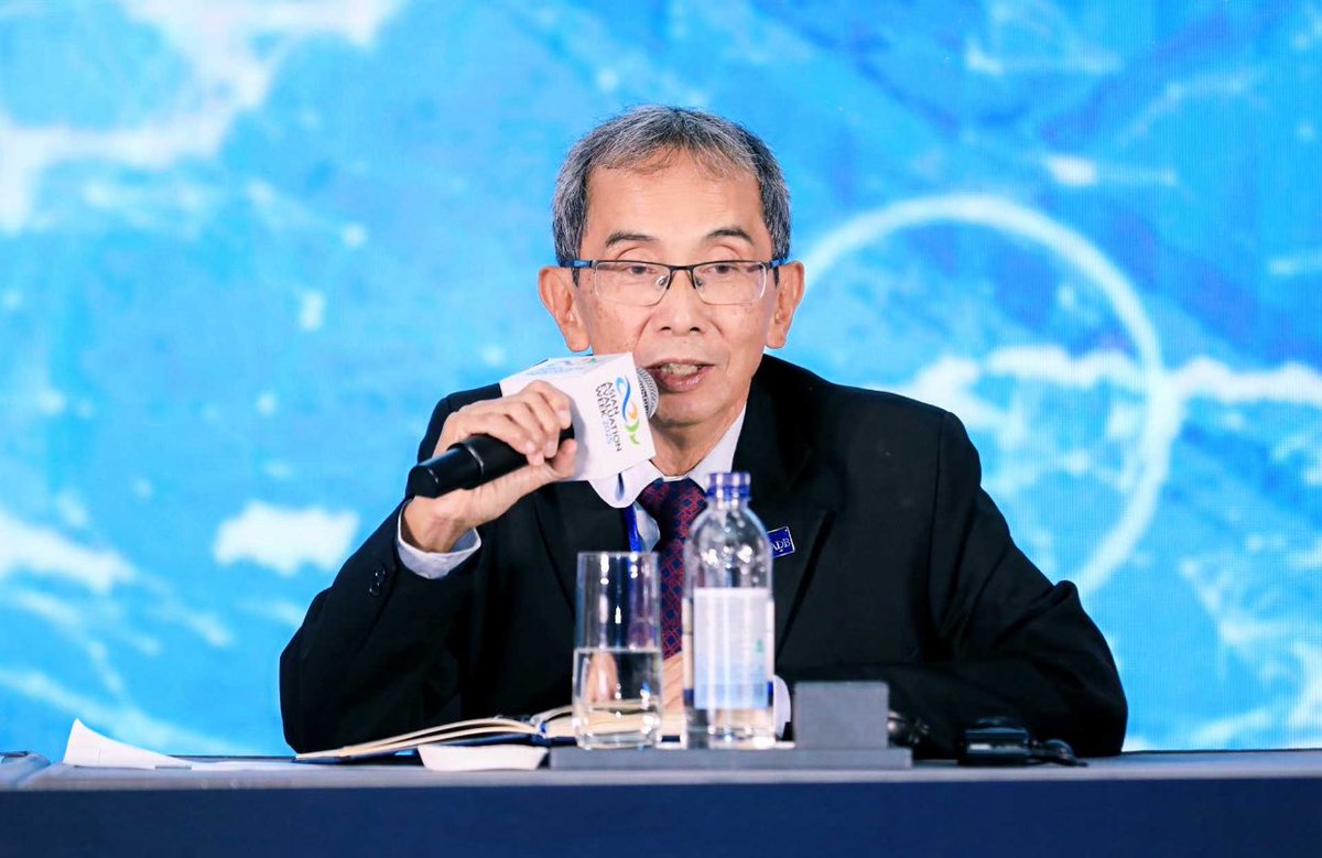 Evaluation at ADB tweet media