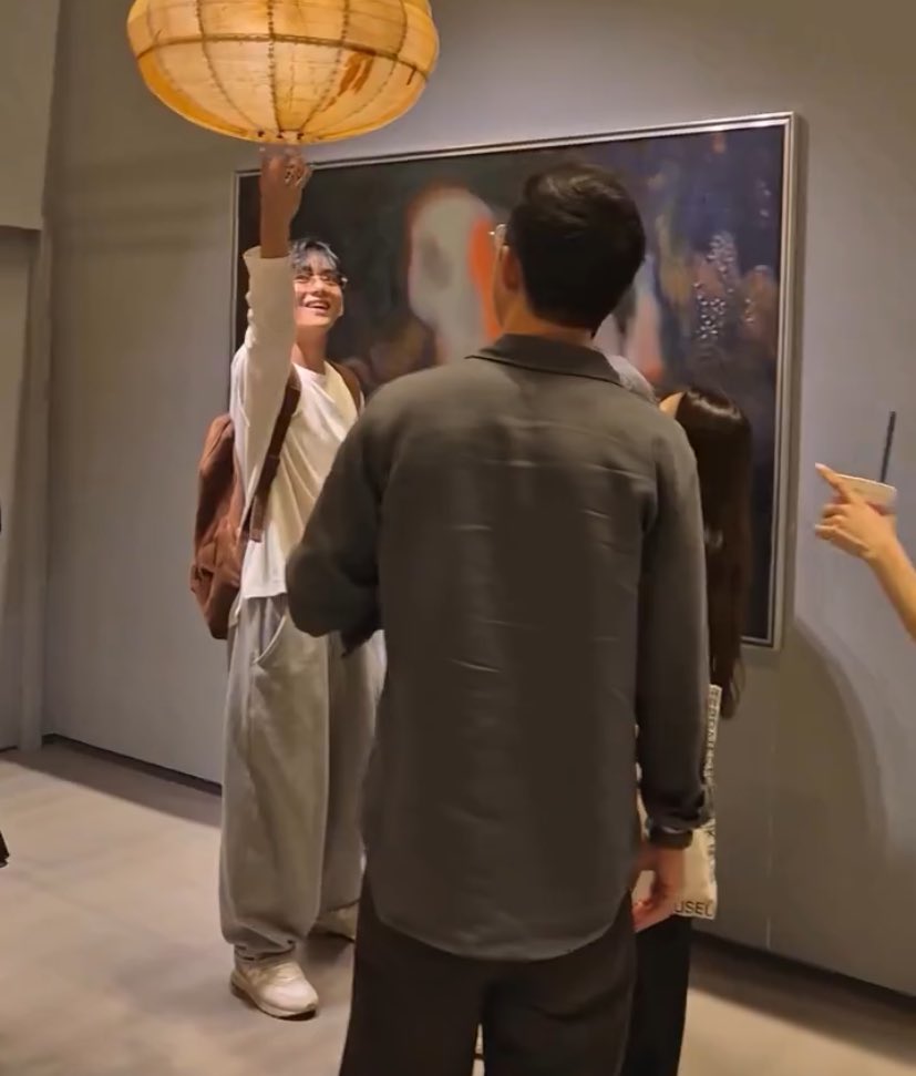 his art boy look
