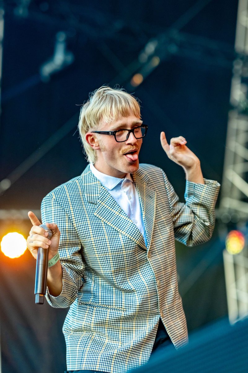 🦦 | joost klein shady facts tweet media