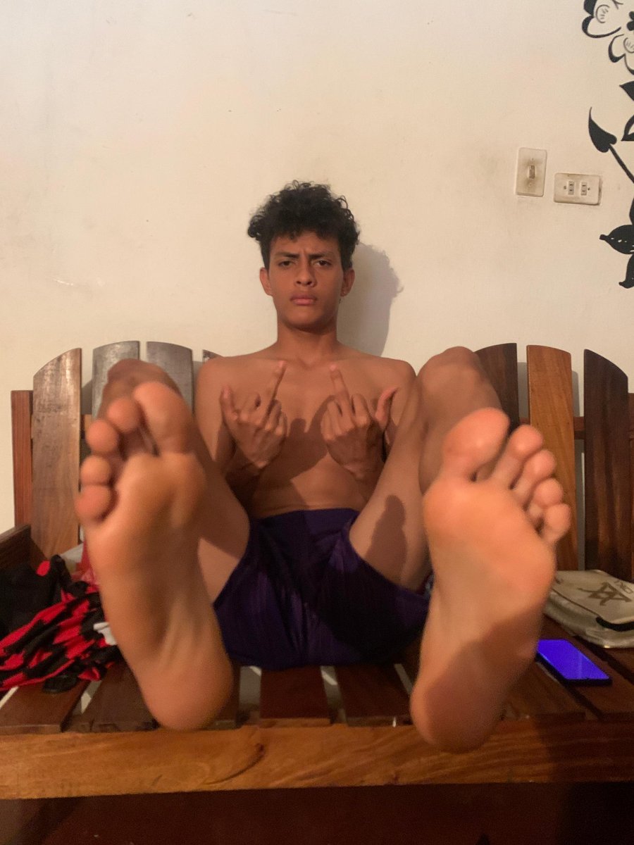 Master_Seiya_1's tweet photo. Good night slaves😈🔥💦 #feetworshi̇p #worship #feet #foot #soles #humanATM #cashmaster #cashslave #solesfetish #macro #macrophilia #ATMhuman #slave #serveme @FindomPromoHQ @RT_4Promo @rt_feet @rt_find @RTSubLeoZ @PromoRTpig @RT_BOYFEET_FR @PromoRTNick @promocion_pies https://t.co/kd8mgjBSDu