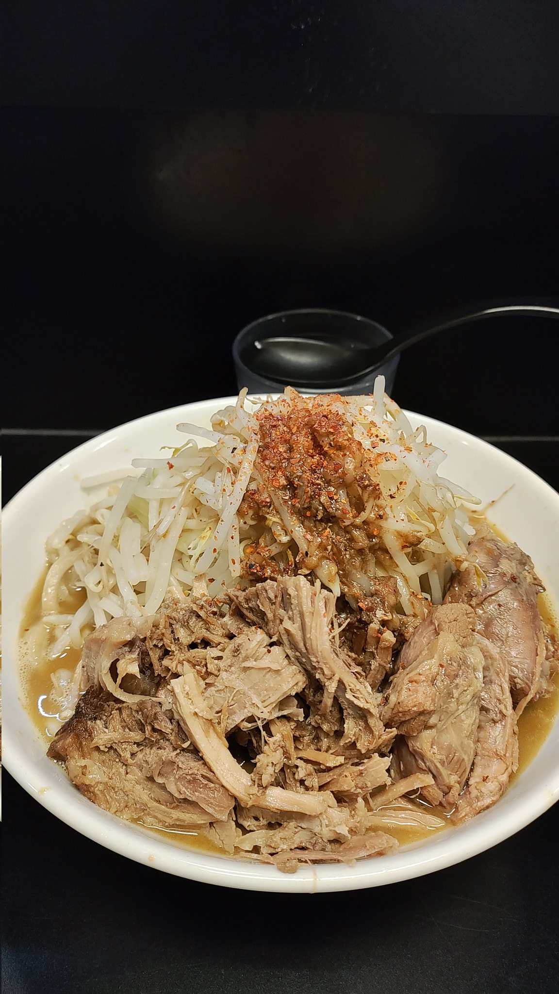 おつまみ　スルメ　カレー　ラーメン Amazon.co.jp: 18禁カップ麺(カレーラーメン） : 食品・飲料・お酒