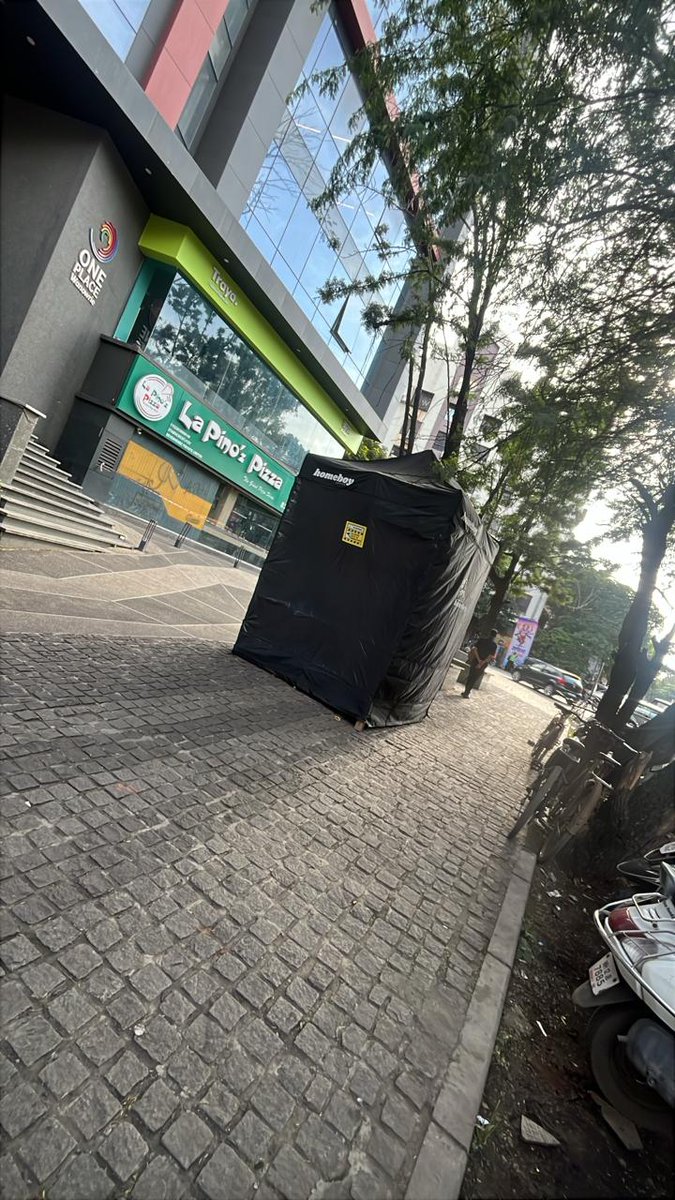 Now there's a coffee counter on the footpath. The mall manager says he has taken permission from the mall management! Apparently, they can give permission to use what doesn't belong to them!
Action required! <a href="/PMCPune/">PMC Care</a> <a href="/CPPuneCity/">CP Pune City Police</a> <a href="/punekarnews/">Punekar News</a> <a href="/ThePuneMirror/">Pune Mirror</a>