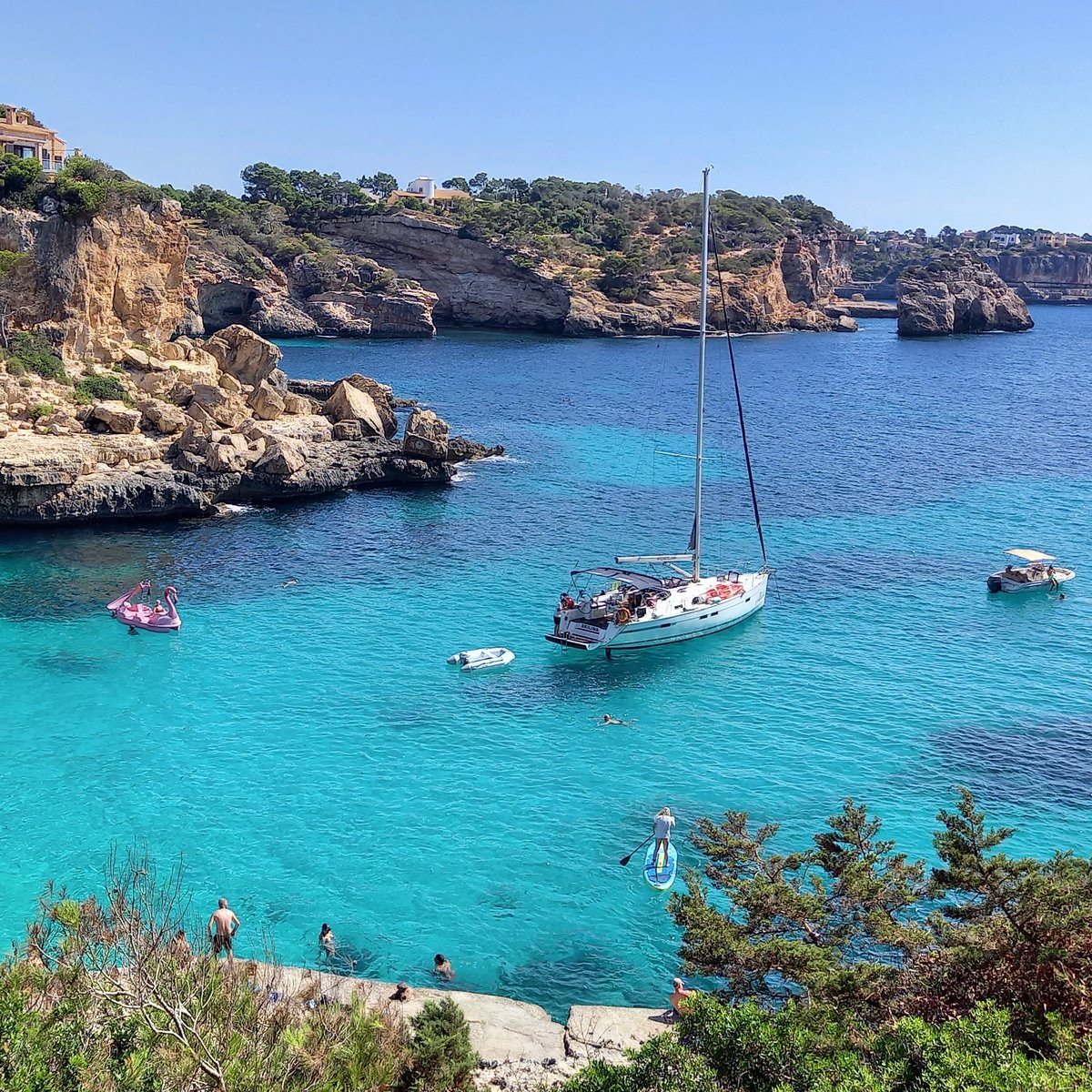 tu_bylem's tweet photo. The magic of Majorca 😊
#CaladOr #Mallorca #islandLife #yacht #sea https://t.co/nH7NSi9PWF
