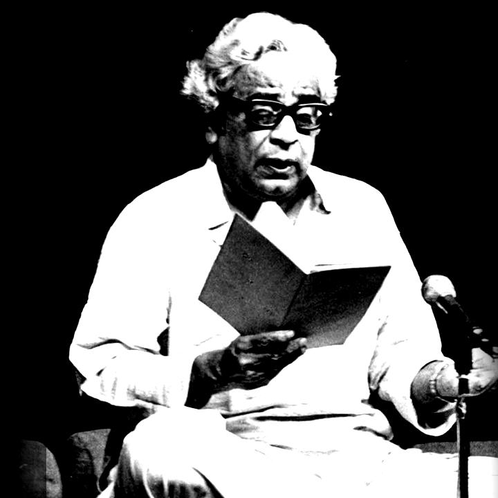 लेखक परिचय व पुस्तके | पु. ल. देशपांडे | भाग २

लिंक:👇
marathibookreviews.in/2025/09/pu-la-…

#म #मराठी #कादंबरी #पुल #pula #puladeshpande #marathibooks #marathi #books #pustak #कथा #stories #bestbook #read #story #marathibookreviews ..