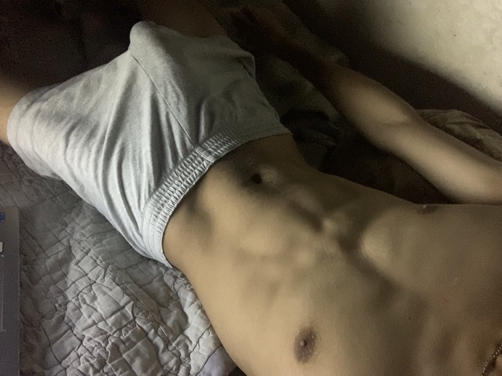 james122374's tweet image. Available for meetups 💦👅 If you’re trying to link, DM me with your zip code so I know if you’re close to book