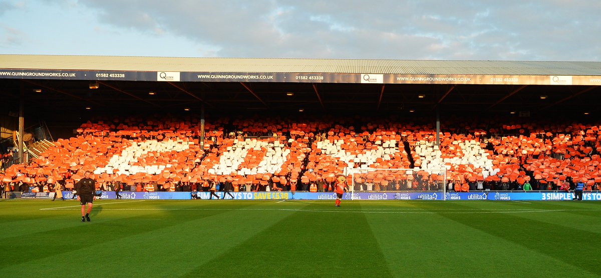 Happy Birthday to Kenilworth Road. 🎉

It hosted its first game 120 years ago today.

To celebrate we've put together a photo album showing moments from throughout its history

🔗hattersheritage.co.uk/5-min-reads/ke…