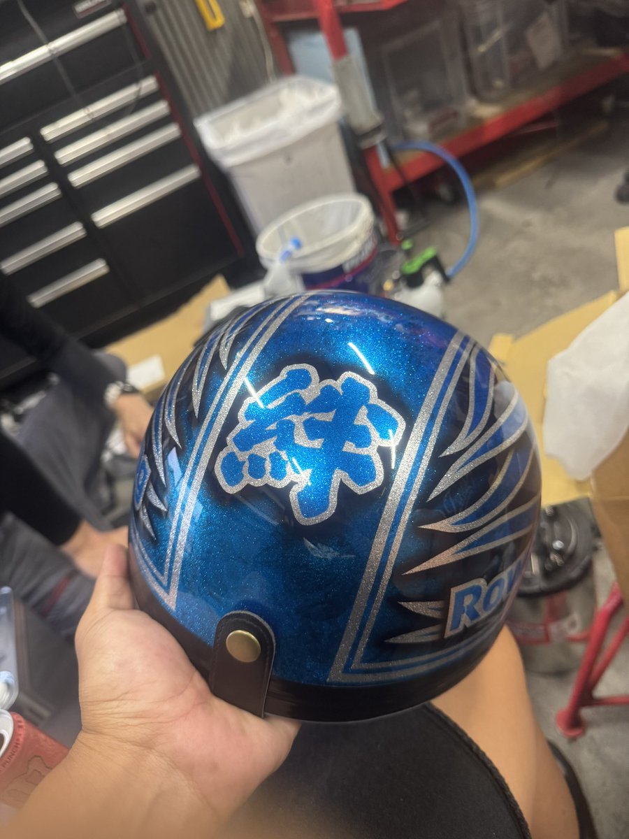 フルェイスとコルク半を誕プレでもらっちゃった！
ありがとうございます😊
絆がやっぱりいいな〜！！
大切に使うかも?笑笑