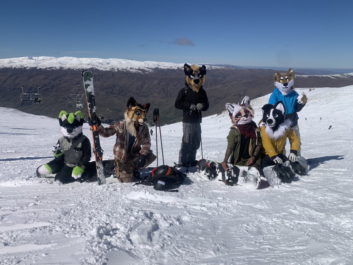 Critters on the slopes down in NZ

🐶- <a href="/marker_the_blue/">Marker</a> <a href="/thatjumpingdog/">Hendrix</a> <a href="/AyVex_/">Vex🐾</a> <a href="/Keebzyote/">Keeba</a> <a href="/KairoFoxeh/">Kairo Fox! 🦊</a> Coda