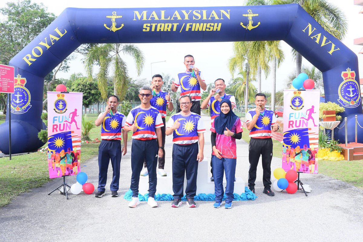 MERDEKA FUN RUN 2025 

Kursus Modul Kepimpinan dan Pengurusan Penyelia Siri 3/25 telah melaksanakan dengan jayanya Merdeka Fun Run di Pangkalan TLDM Lumut. Pelepasan Merdeka Fun Run telah disempurnakan oleh Pegawai Memerintah PK TLDM.