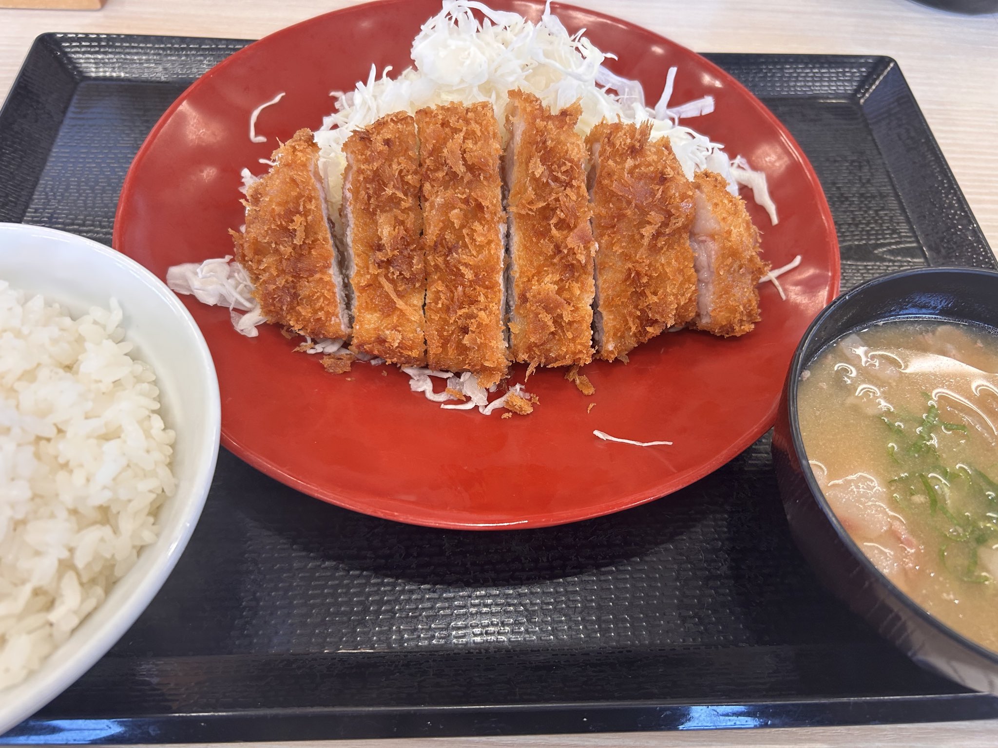 トンカツ大王 フライパンのフラミ】トンカツ大王！？お手製ラードでトンカツを