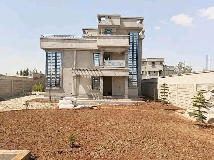 CPM_Mutuse's tweet image. Affordable construction isn’t about being cheap it’s about being smart.
👉 Simple design + local materials + skilled labor = long-term savings.