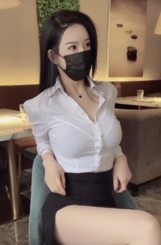 请叫我吃瓜王子！ tweet media