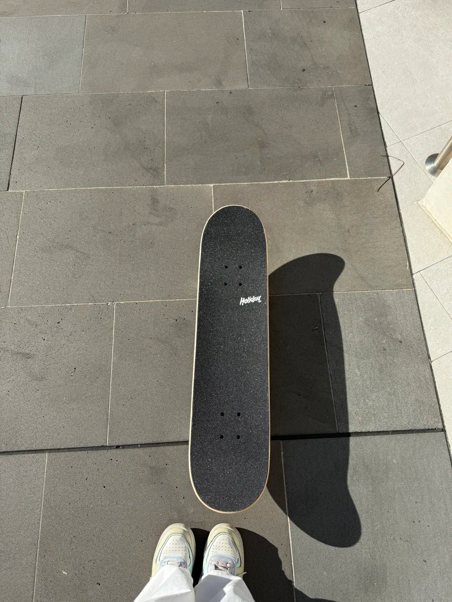 Enjoy skateboarding.
#skateboard