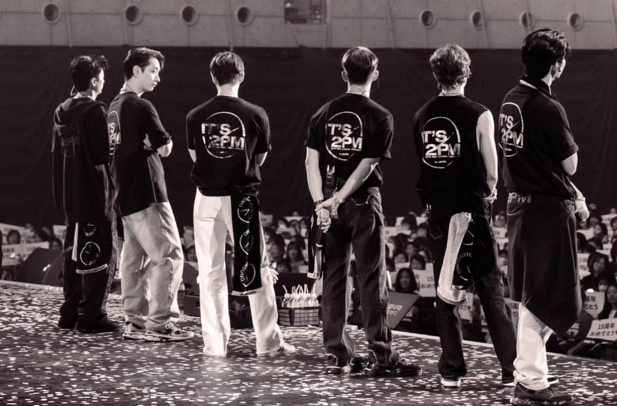 chewlongtan's tweet photo. 2PM, 17주년 정말 축하해요. 언제나 제 곁을 지켜줘서 고마워요. ❤️‍🔥
약속처럼, 여섯 분이 다시 무대 위에서 함께 빛나는 그날까지 기다릴게요. ✨
그때까지는 어떤 모습이든, 어떤 길이든 끝까지 응원할 거예요. 
2PM이라는 이름으로 살아줘서 고마워요. ♥️

#새앨범들고돌아와
#2PM_17thAnniversary https://t.co/kkSdFY804L