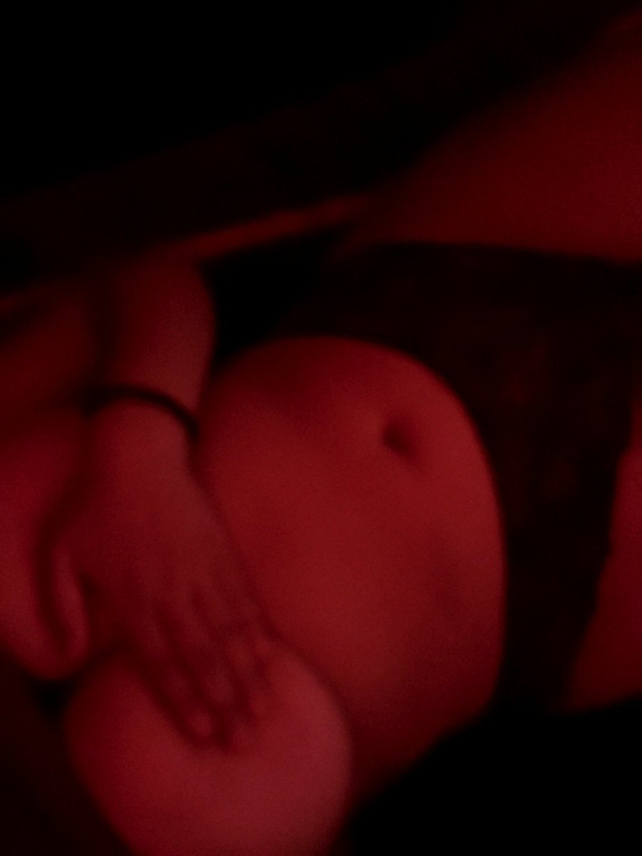 col17550483's tweet photo. 😝😝(link in bioo) #redlight #onlyfans https://t.co/k0Euf5LoJ7
