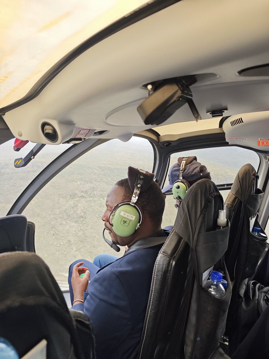 When your boss is the pilot and upgrades your uber to a helicopter, you realize you’re literally working on cloud infrastructure ; and saving runtime in the process. Connecting counties 

Thank you boss. Far is relative

#Innovation
#InnovationRedefined