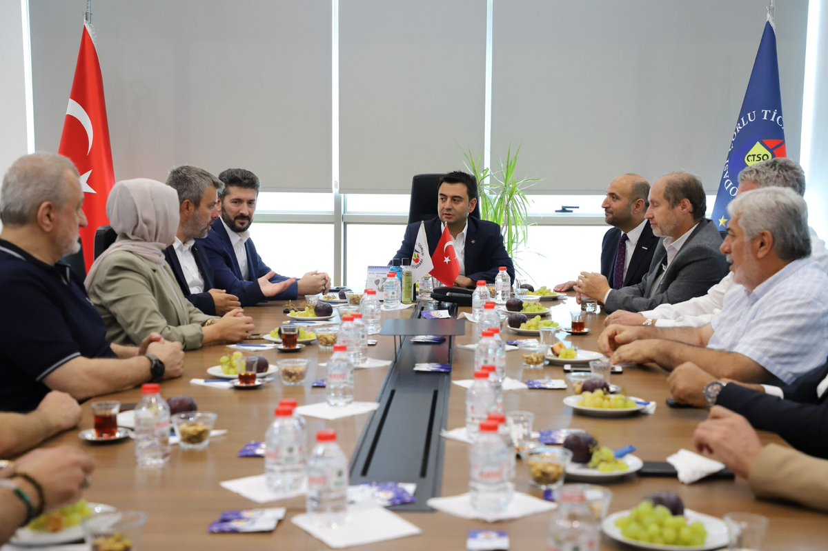 MÜSİAD Tekirdağ ve Gebze Heyetinden Odamıza Ziyaret

corlutso.org.tr/haber-10838-mu…