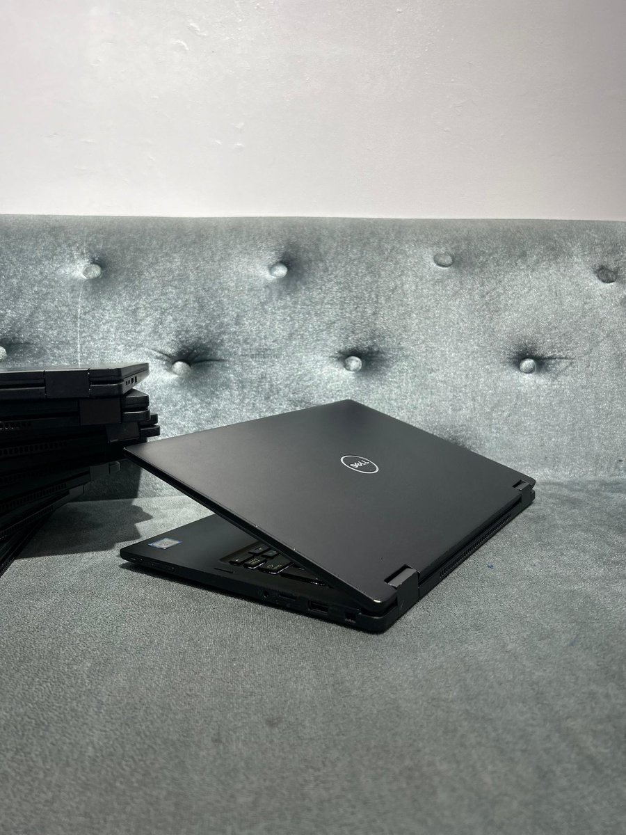 Premium grade A ‼️ USA Used  Dell Latitude 5289 convertible

Touchscreen
8GB RAM
256GB SSD  
Convertible (x360)
Intel core i5-7th gen 
13" FHD display
2.60GHz base frequency up to 3.2GHz max clock speed 
Intel UHD Graphics 620
Keyboard light
HD webcam 
Charger 

Price: N350,000
