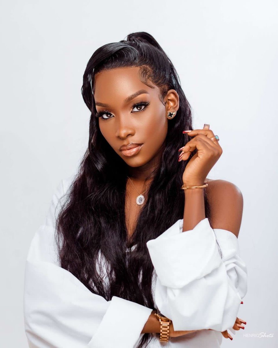 She follows back ASAP ❤️❤️🫴 <a href="/KristinSsenoga/">SSENOGA</a>  Let's show her love