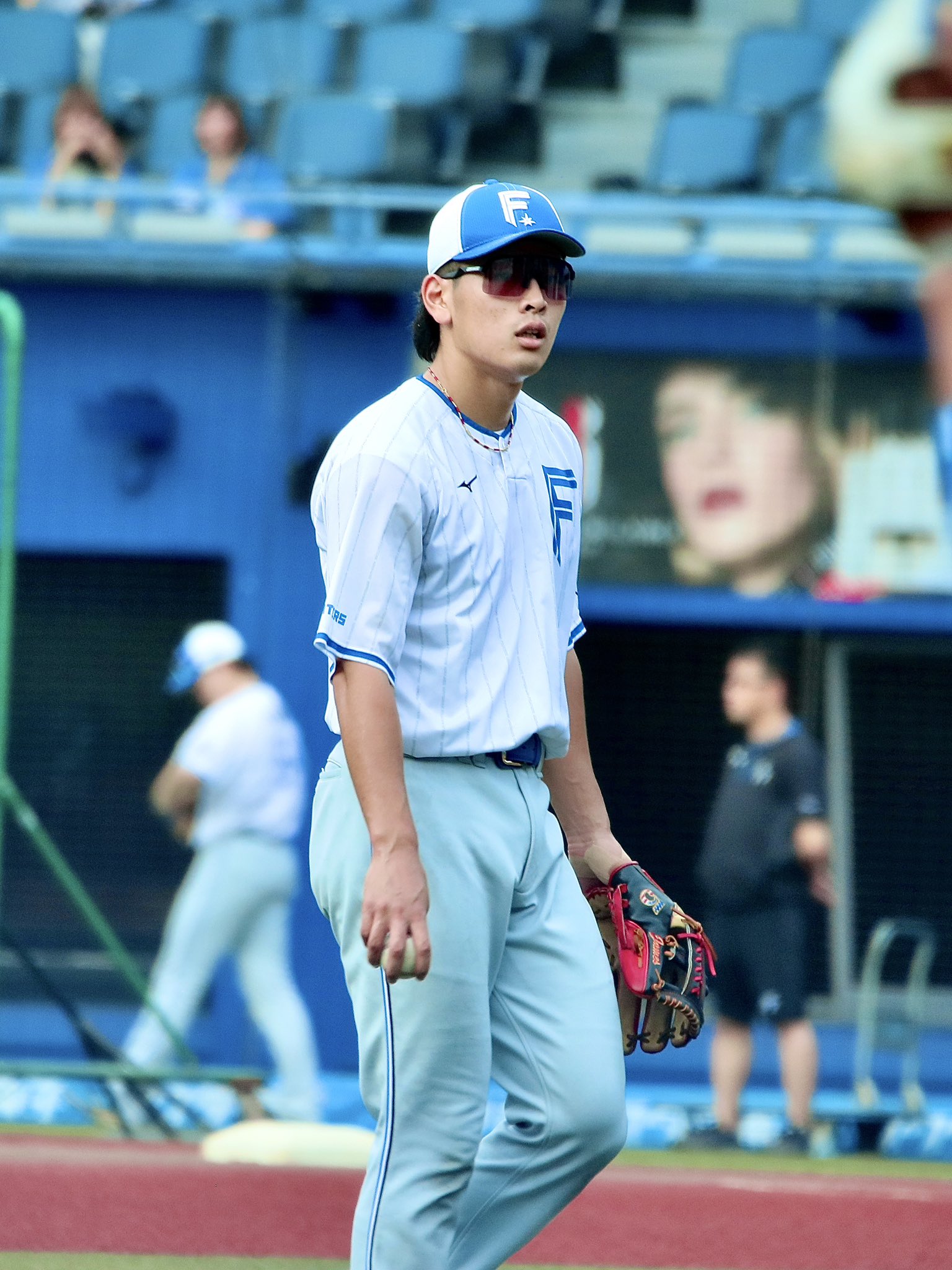 野村佑希選手 ユニフォーム＋フォトチップス Amazon.co.jp: プロ野球チップス 2024 第1弾 カード 056 北海道