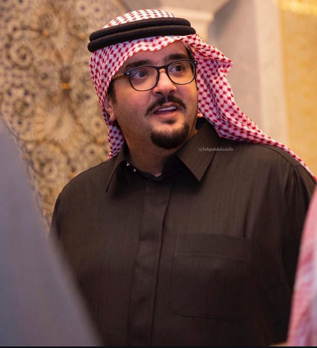 الله يطول بعمرك ويحييك يارب❤️🙏🏻

#عبدالعزيز_بن_فهد