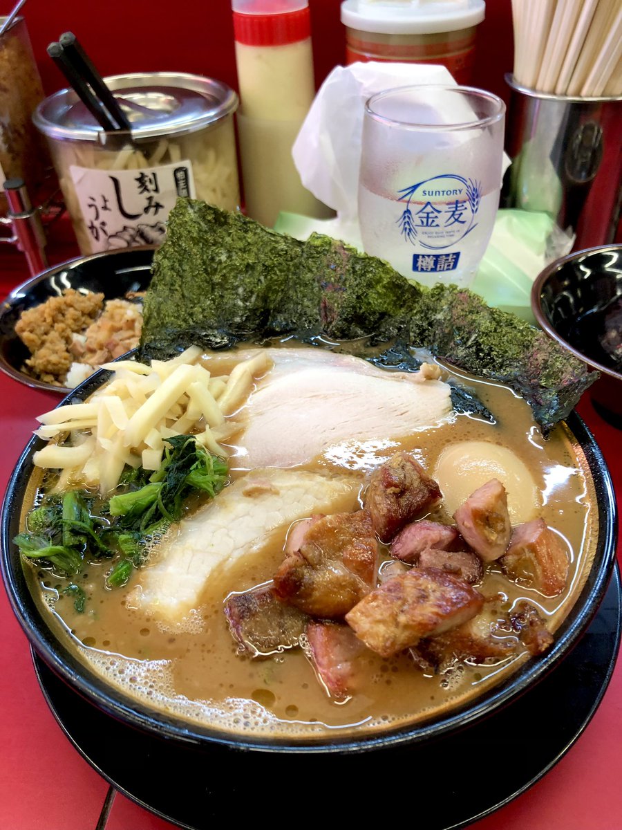 王道家　柏

チャーシューメン🍜
味玉🐣
バラチヤ🍖
豚つぶて🐖👋
チャーシューまぶし😎
金麦🤩😵‍💫

どっぷりたっぷり溢れかえった美味しさで
サイコーでした〜🤛😆🤜