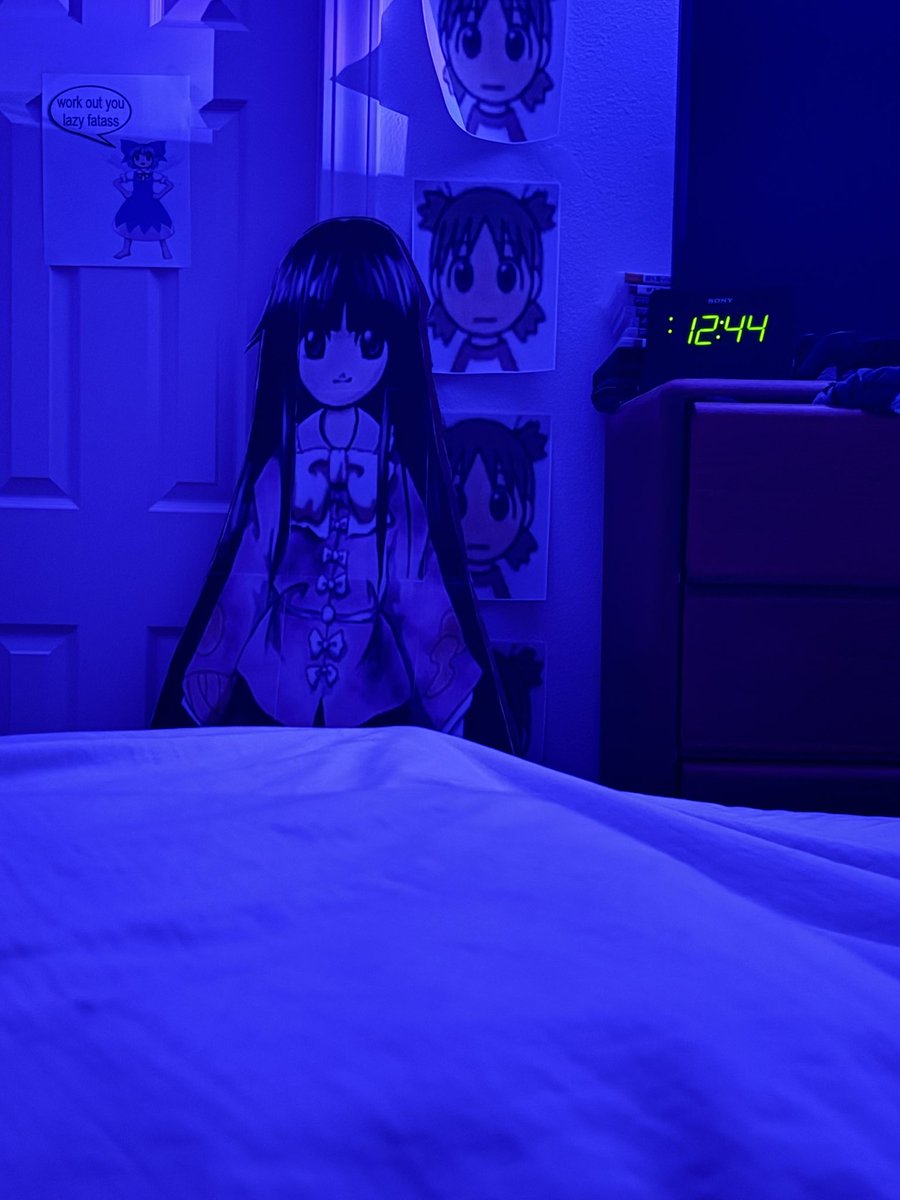 BobbysShop2's tweet image. dawg i cant fucking sleep like this