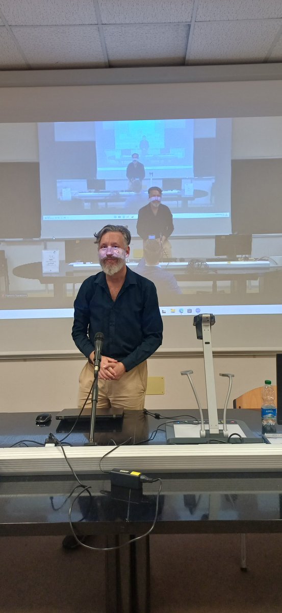 BehaveLab_unimi's tweet image. The second day of #BehaveSchool2025 in @unibs_official is starting with a fully day on @netlogo agent-based #computational #modeling!