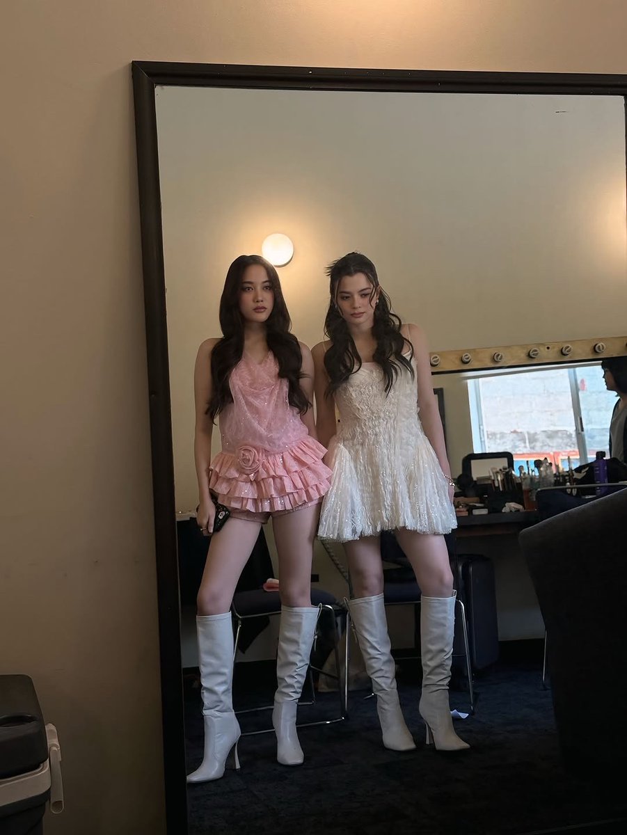 FREENBECK OFFICIAL (@freenbeckfc) on Twitter photo วันนี้สวยทุกชุดเลยยย🌷🪽
<a href="/srchafreen/">P'freen (real)</a> <a href="/AngelssBecky/">Becky Armstrong</a>
FREEN BECKY LATAM TOUR BRAZIL
#FreenBecky1stFMinSaoPaulo
#ฟรีนเบค #FreenBecky
#srchafreen #Beckysangels วันนี้สวยทุกชุดเลยยย🌷🪽
<a href="/srchafreen/">P'freen (real)</a> <a href="/AngelssBecky/">Becky Armstrong</a>
FREEN BECKY LATAM TOUR BRAZIL
#FreenBecky1stFMinSaoPaulo
#ฟรีนเบค #FreenBecky
#srchafreen #Beckysangels 