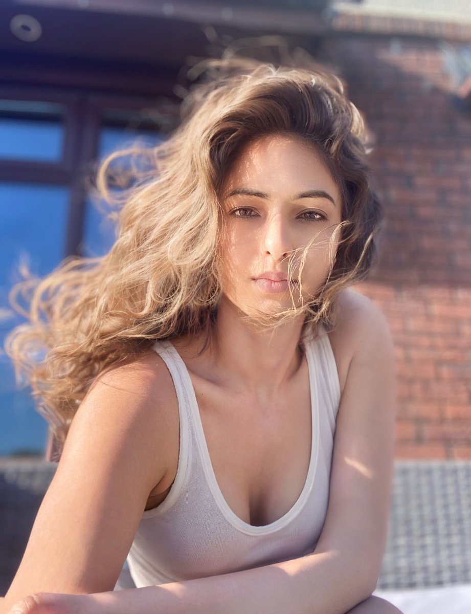 instagram.com/nikesha.patel?…