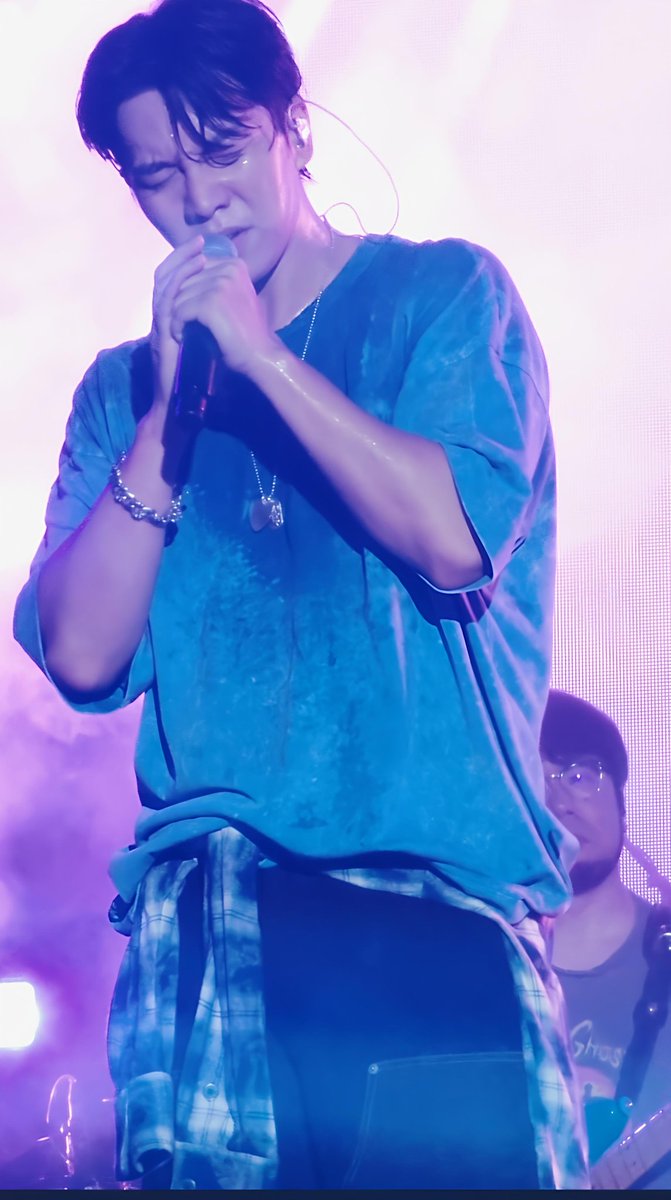 Some beautiful screenshots , i got from fancams 😍
#LeeSeungGi 
#이승기