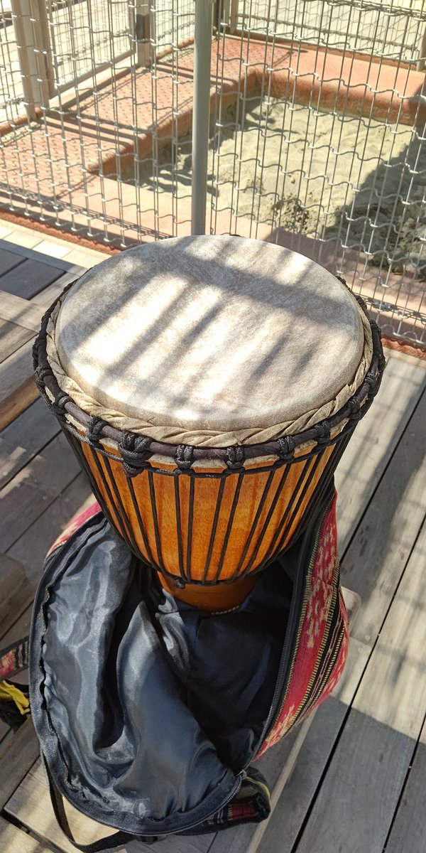 生まれ変わりました！久々にスタジオに行くも、悲しいくらい叩けず！