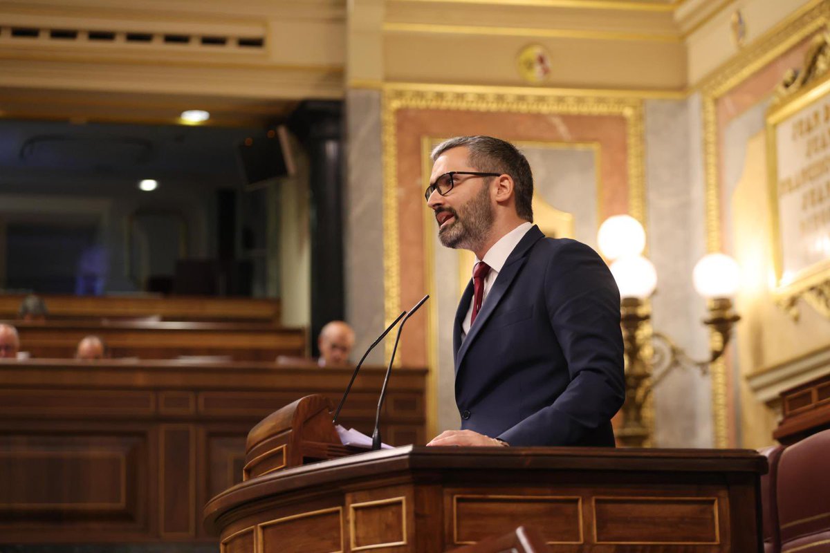 El Consejo de Ministros ha aprobado mi nombramiento como delegado del Gobierno en la Región de Murcia.

Es un honor representar al Gobierno de España y defender los intereses de nuestra Región.

Gracias, <a href="/sanchezcastejon/">Pedro Sánchez</a>, por la confianza y <a href="/mariolaguevara/">Mariola Guevara Cava</a> por tu gran trabajo.