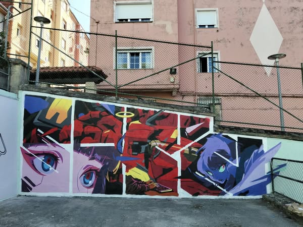 Comenzamos el nuevo curso escolar con buen pie, llenando nuestras fachadas sur y este con arte urbano. Recordad que este sábado haremos una fiesta de inauguración por la tarde. Allí nos vemos.