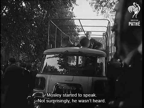 #OtD 2 Sep 1962 Oswald Mosley and his fascist blackshirts tried to hold a meeting in east London while the British National Party attempted to assemble nearby. Both were attacked by anti-fascist locals. Mosley's meeting collapsed and he fled patreon.com/posts/e37b-62-…