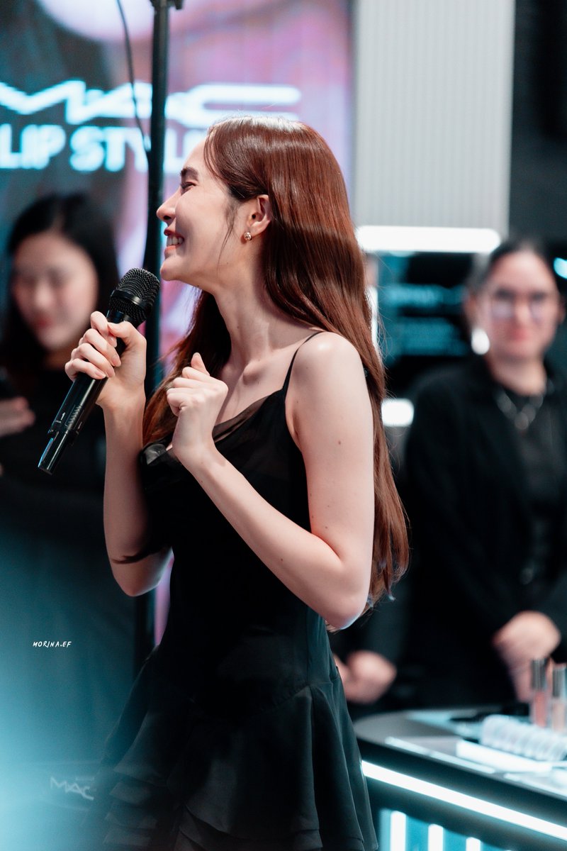 morina_ef's tweet image. ยิ้มน่ารักขนาดนี้จะไม่ให้คนที่เห็นยิ้มตามได้ไง จริงไหมคะ ✨☺️
STYLE YOUR LIPS MAC W CL
#MACLipStylingXCharlotte
#ชาล็อตออสติน #CharlotteAustin
@itscharlotty