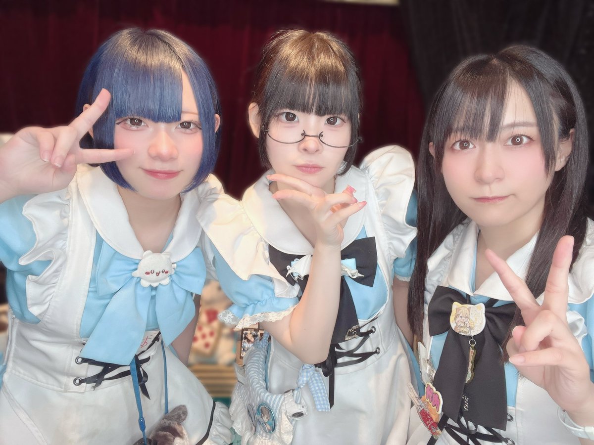 秋葉原 メイドカフェ コンカフェ 不思議の国のアリス『クラウンティアラ 』 (@crowntiara_tw) on Twitter photo 開城しました🗝
本日からトイアワード投票が始まりました🗳️是非お気に入りのアリスメイド・帽子屋へ投票しにいらしてくださいねっ🐰🏰♥️最大席数20席、英語メニューございます🎶
みいな<a href="/crown_miina/">みいな@クラウンティアラ🐓</a>
らら<a href="/rara_ct_/">紫桜らら💜🌸クラウンティアラ</a>
しあ<a href="/siasia_crown/">黒音・A・しあ️👿@クラウンティアラ</a>
あるま<a href="/aruma_C_T/">あるま👼🏻@クラウンティアラ</a>
田中<a href="/tanaka_ct_/">田中🫛@クラウンティアラ</a>
#秋葉原
#メイドカフェ 開城しました🗝
本日からトイアワード投票が始まりました🗳️是非お気に入りのアリスメイド・帽子屋へ投票しにいらしてくださいねっ🐰🏰♥️最大席数20席、英語メニューございます🎶
みいな<a href="/crown_miina/">みいな@クラウンティアラ🐓</a>
らら<a href="/rara_ct_/">紫桜らら💜🌸クラウンティアラ</a>
しあ<a href="/siasia_crown/">黒音・A・しあ️👿@クラウンティアラ</a>
あるま<a href="/aruma_C_T/">あるま👼🏻@クラウンティアラ</a>
田中<a href="/tanaka_ct_/">田中🫛@クラウンティアラ</a>
#秋葉原
#メイドカフェ