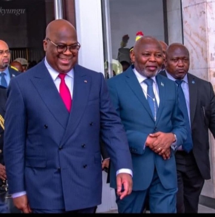 Mwana Mobali (@migabonick) on Twitter photo <a href="/VitalKamerhe1/">Vital Kamerhe</a> , l’allié qu’on aime détruire
1. Un mariage politique sans amour
Vital Kamerhe (VK), en homme de foi politique, a fait alliance avec un partenaire qui n’a jamais eu ni considération, ni confiance en lui. Les faits parlent d’eux-mêmes : à peine installé dans le <a href="/VitalKamerhe1/">Vital Kamerhe</a> , l’allié qu’on aime détruire
1. Un mariage politique sans amour
Vital Kamerhe (VK), en homme de foi politique, a fait alliance avec un partenaire qui n’a jamais eu ni considération, ni confiance en lui. Les faits parlent d’eux-mêmes : à peine installé dans le