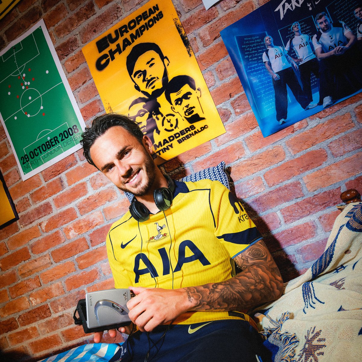 SpursOfficial's tweet photo. Classic colours 🤌